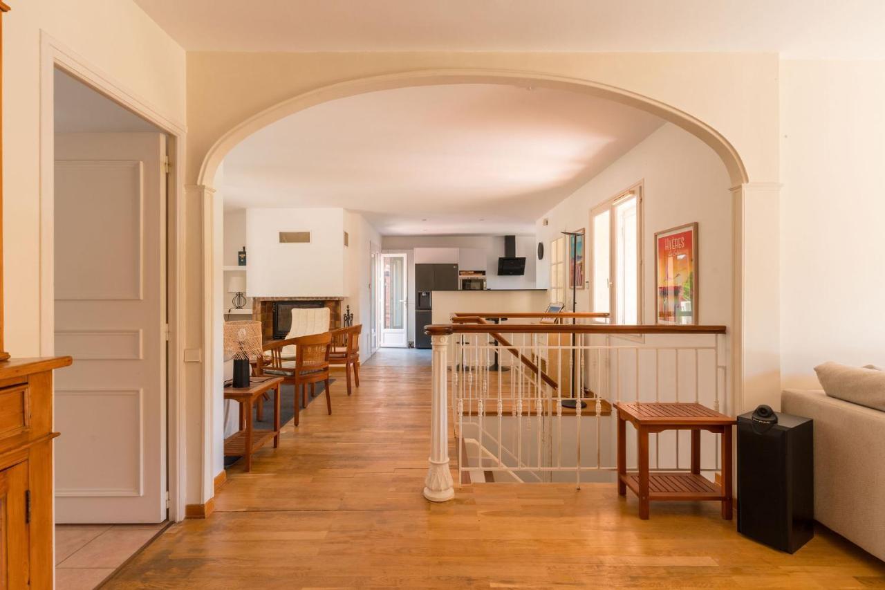 Villa Vue Mer Presqu'Ile De Giens Avec Piscine Йер Экстерьер фото